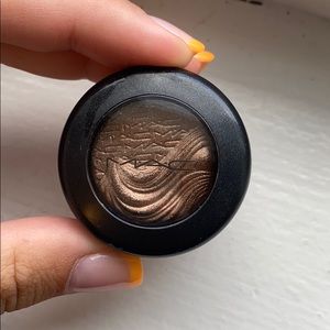 COPY - Mac extra dimension eyeshadow